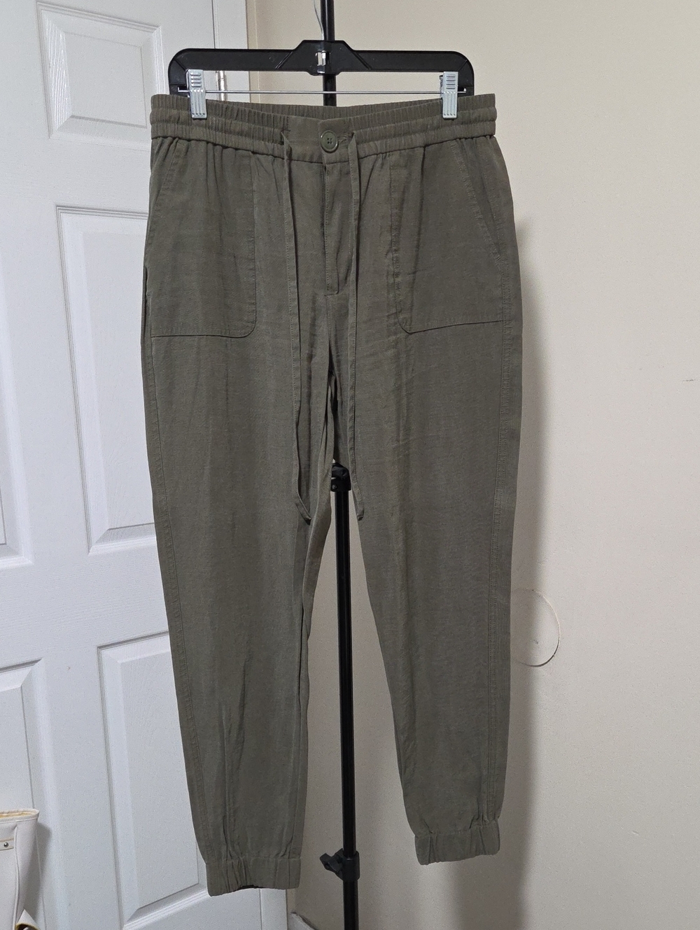 Tahari Olive Drawstring Jogger Pants